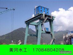 单向坝顶门机的定义